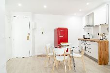 Ferienwohnung in Valencia - Puerto Flat, Beach, city centre, turia park, wifi